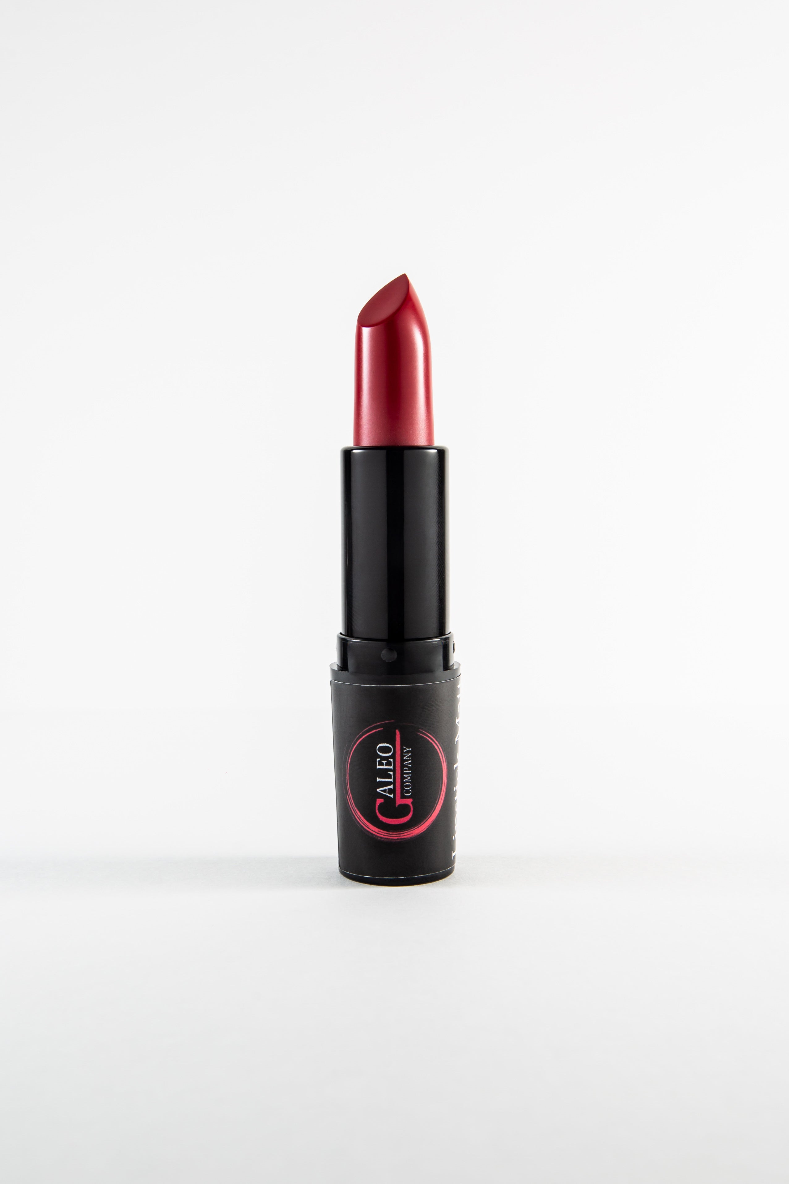 Ruj Couture N°01 – Roșu Intens cu Finisaj Mat Catifelat Long Lasting